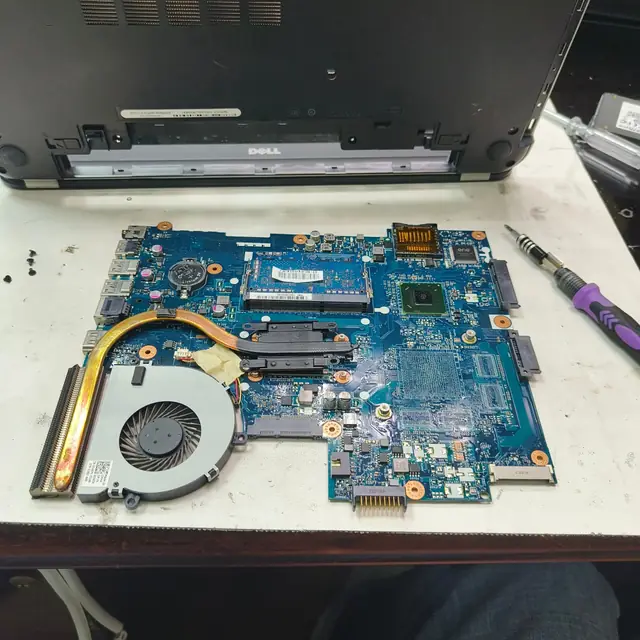Dell Vostro laptop motherboard removed fan heatsink chip level repair