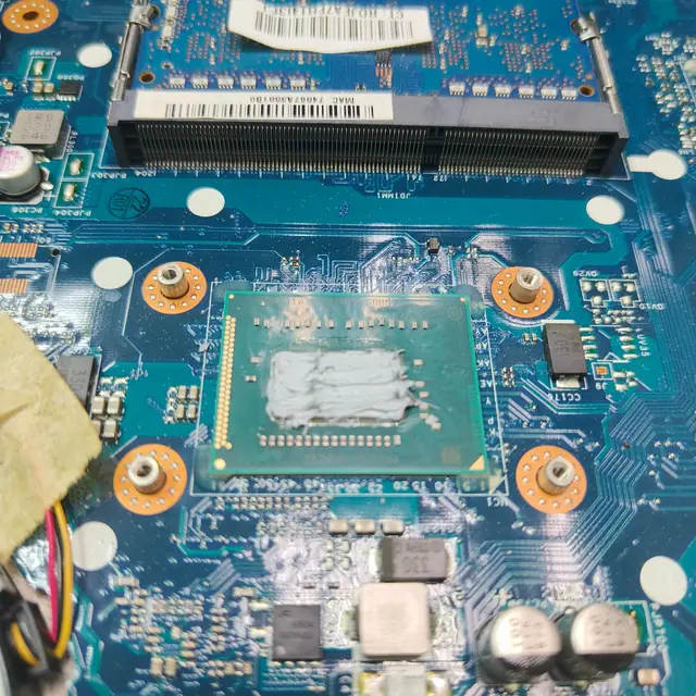 Laptop CPU thermal paste reapplication Intel Core