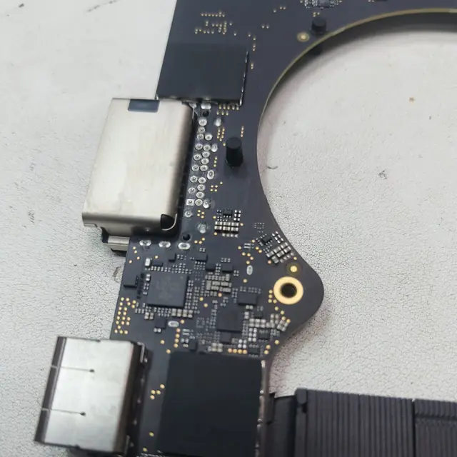 MacBook Pro Thunderbolt USB-C port replacement board repair