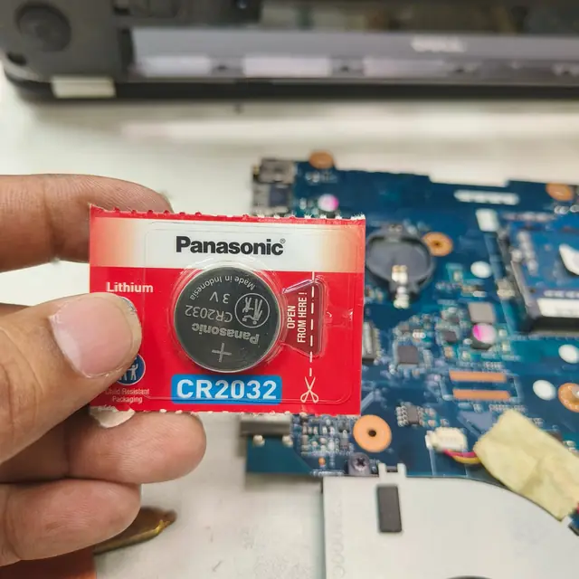 Panasonic CR2032 3V lithium CMOS battery pack