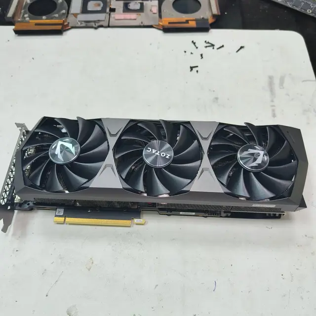 Zotac gaming GeForce RTX triple fan graphics card repair